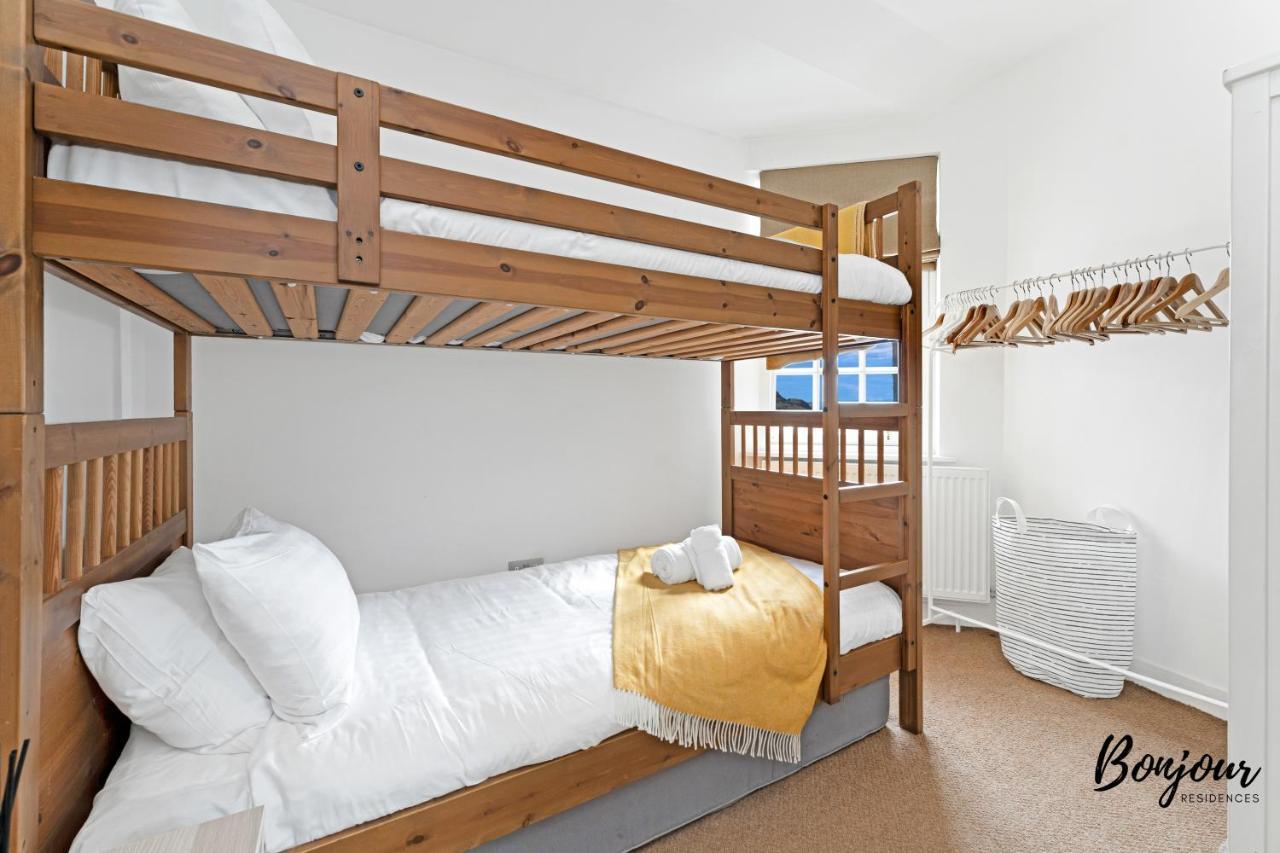 Old Town Spacious 5Br-2Ba, Near Royal Mile By Bonjour Residences אדינבורו מראה חיצוני תמונה