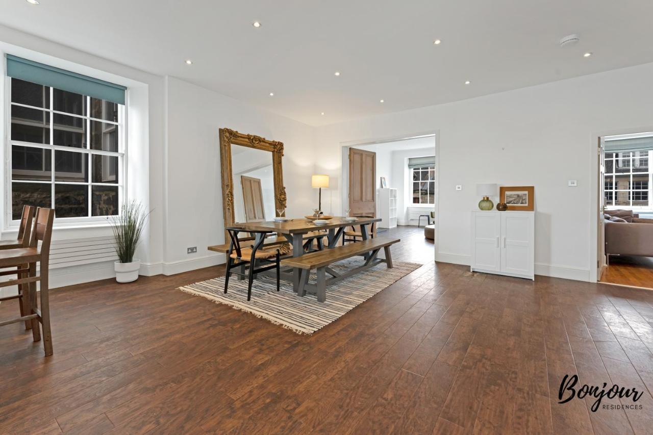 Old Town Spacious 5Br-2Ba, Near Royal Mile By Bonjour Residences אדינבורו מראה חיצוני תמונה