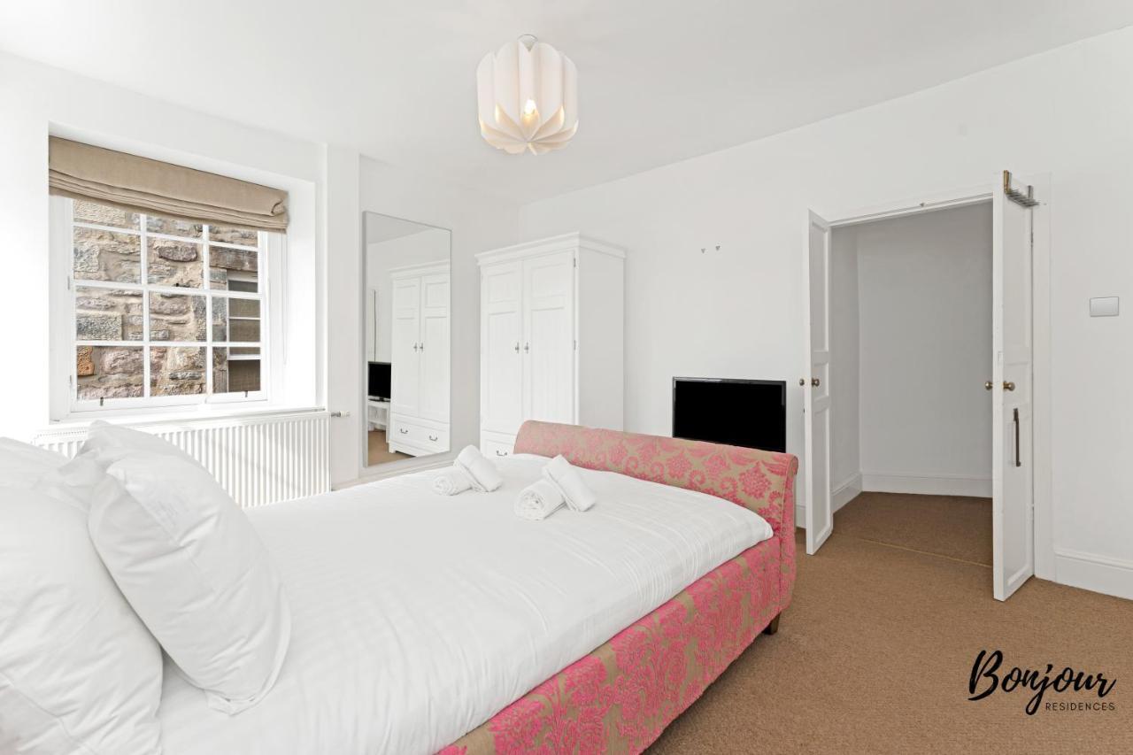 Old Town Spacious 5Br-2Ba, Near Royal Mile By Bonjour Residences אדינבורו מראה חיצוני תמונה